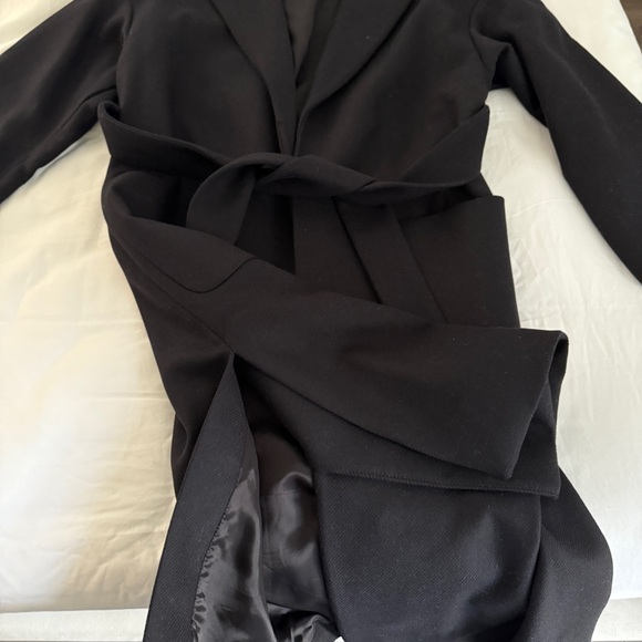 Zara Women's Elegant Black Trench Coat - Picture 3 of 6